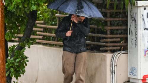 Αλλάζει το σκηνικό του καιρού: Βροχές σε όλη τη χώρα και αφρικάνικη σκόνη, πέφτει η θερμοκρασία