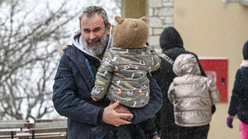 Χειμωνιάζει με βροχές και τοπικά έντονες καταιγίδες, ισχυρούς ανέμους και πτώση της θερμοκρασίας -  Πού θα χιονίσει