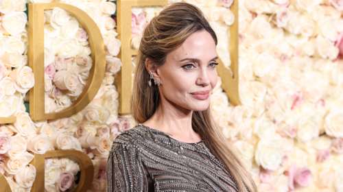 Αντζελίνα Τζολί: Με γυμνό και πολύ glam στην πρώτη της επίσημη εμφάνιση ως διαζευγμένη