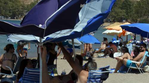 Ζέστη και ισχυρό μελτέμι το Σάββατο -  &quot;Ανάσα&quot; δροσιάς την Κυριακή με 34 βαθμούς - Ερχονται καταιγίδες τις επόμενες ημέρες