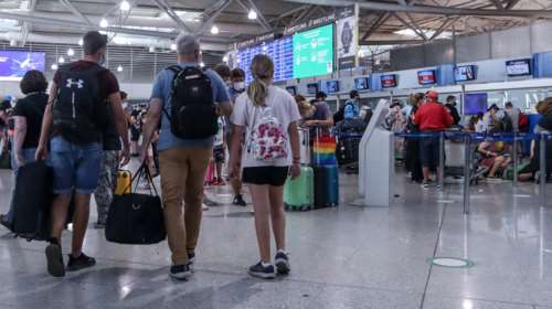 Μετάλλαξη Όμικρον: Σε &quot;καραντίνα&quot; όσοι έρχονται από  εννέα χώρες της Αφρικής - Τι ισχύει για τις πτήσεις με ανταπόκριση