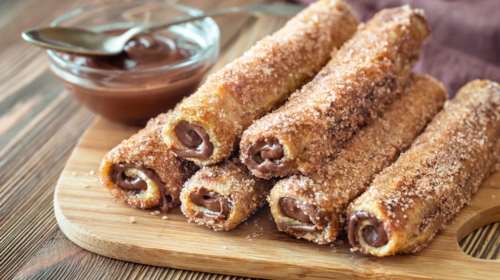 Γλυκά ρολάκια σοκολάτας με ψωμί του τοστ για τις ξαφνικές λιγούρες - Θα τα λατρέψετε