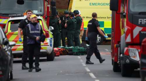 Μάντσεστερ: Επίθεση σε συναγωγή με 4 τραυματίες - Εξουδετερώθηκε ο δράστης, εξετάζεται ενδεχόμενο τρομοκρατίας