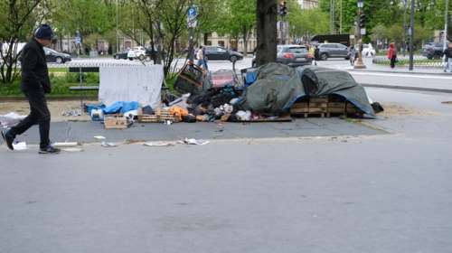 Φτώχεια στη Γαλλία: 4 στους 10 μένουν χωρίς θέρμανση - Το 32% δηλώνει ότι δεν μπορεί να τρώει τρία γεύματα την ημέρα