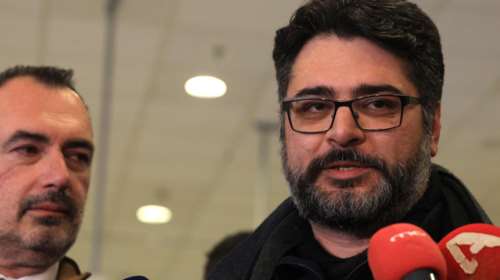 Συγκλονίζει ο Μανώλης Ανδρουλάκης: ''Η Μαριούπολη είναι η Γκερνίκα, το Γκρόζνι, το Χαλέπι'' [Εικόνες - Βίντεο]