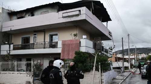 Καματερό: Ο μεγαλύτερος αδελφός γλύτωσε την αδελφούλα του από τις φλόγες- Δεν πρόλαβε να σώσει τα άλλα 2 παιδιά