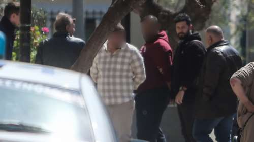 Νέα Σμύρνη: Επτά βίντεο με βιασμούς της 14χρονης στο κινητό συλληφθέντα - Ποιος είναι ο ρόλος του &quot;Ρουσλάν&quot;