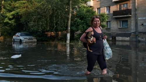 Κατάρρευση φράγματος στη Χερσώνα: Οργή χιλιάδων που χάνουν σπίτια και περιουσίες από τις πλημμύρες [εικόνες]