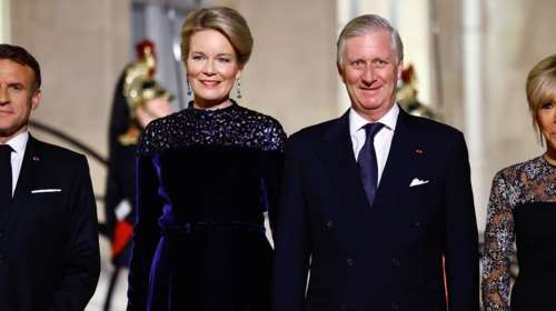 Πρώτες Κυρίες στο Ελιζέ με παρόμοια φορέματα: Η Μπριζίτ Μακρόν, η βασίλισσα Ματθίλδη και τα μάξι φορέματα με τη δαντέλα