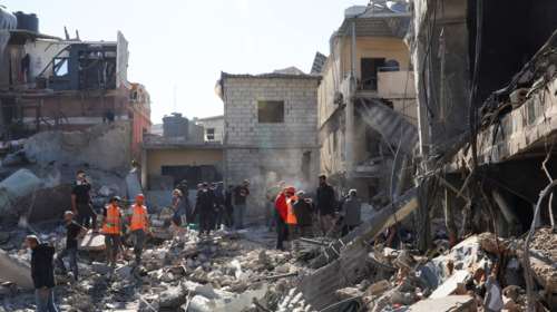 Αδιάκοπο σφυροκόπημα του Ισραήλ στη Βηρυτό: Η στιγμή που καταρρέει κτίριο 11 ορόφων στα νότια της πόλης [βίντεο]