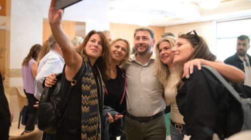 Τελευταίο βίντεο Ανδρουλάκη πριν ανοίξουν οι κάλπες: &quot;Αύριο, ανανεώνουμε τη σχέση εμπιστοσύνης μας&quot;