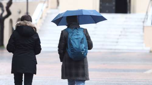 Καιρός: Εισβολή μπάλας κρύου αέρα χωρίζει τη χώρα στα τρία -  Από Δευτέρα βροχές και καταιγίδες, πού παραμένει η ανομβρία