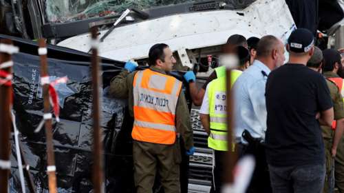 Φορτηγό έπεσε σε στάση λεωφορείου στο Τελ Αβίβ: 35 τραυματίες, 6 σοβαρά - Tρομοκρατική ενέργεια ερευνούν οι αρχές