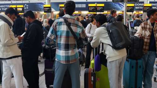 Γολγοθάς για χιλιάδες επιβάτες στα ευρωπαϊκά αεροδρόμια - Προς ακύρωση σχεδόν οι μισές πτήσεις της Κυριακής μετά την κυβερνοεπίθεση