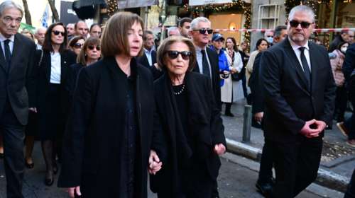 &quot;Δεν είναι σε αντιδικία με την πολιτεία η Δάφνη Σημίτη για να αποποιηθεί τη σύνταξη&quot; - Τι λέει συνεργάτης του Κώστα Σημίτη
