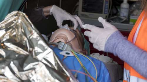 Νοσοκομείο Παπαγεωργίου: 22χρονος κατέληξε από κορονοϊό εκτός ΜΕΘ- Ηταν ανεμβολίαστος [βίντεο]