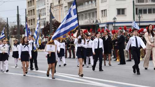 Στις 11:00 η μαθητική παρέλαση στο κέντρο της Αθήνας – Ποιοι δρόμοι κλείνουν