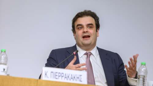 Μήνυμα Πιερρακάκη προς επιτυχόντες και μη στις Πανελλήνιες: Σήμερα είναι η αφετηρία - Το στοίχημα του παράλληλου μηχανογραφικού