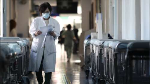 &quot;Μαύρη&quot; πρόβλεψη Τζανάκη: Τα Χριστούγεννα θα υπερβούμε τους 20.000 θανάτους [Βίντεο]