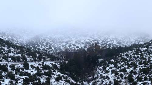 Επελαύνει η κακοκαιρία Κάρμελ: ''Έντυσε'' στα λευκά τη χώρα -  Χιόνια και στην Αττική - Πως θα εξελιχθεί [Εικόνες - Βίντεο]