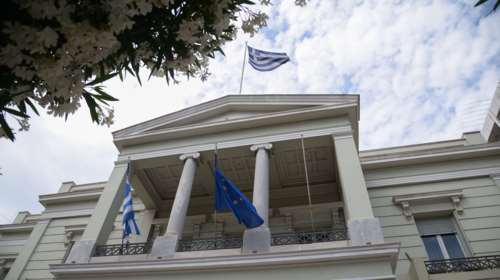 H κυβέρνηση αμφισβητεί την έκθεση του Στέιτ Ντιπάρτμεντ για τα ανθρώπινα δικαιώματα - Καρφιά από ΣΥΡΙΖΑ