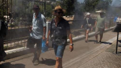 Στον κλίβανο και σήμερα η χώρα: Πότε θα πέσει η θερμοκρασία - Η πρόγνωση των επόμενων ημερών