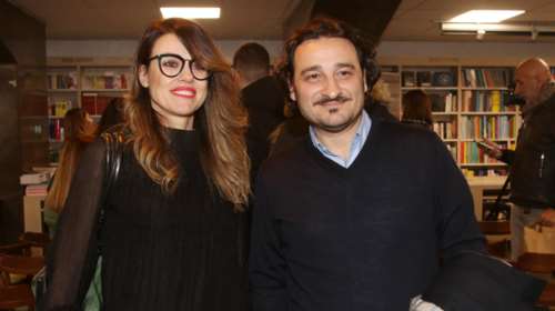 Βασίλης Χαραλαμπόπουλος - Λίνα Πρίντζου: Δες πώς είναι το cozy σπίτι που μένουν με τα σκυλιά τους