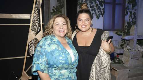 Η Δανάη Μπάρκα με τον πατέρα της, Νώντα για φαγητό στην Κηφισιά