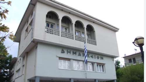 Εκ νέου σε αργία ο δήμαρχος Νάουσας για τη μίσθωση αναψυκτηρίου – Πρόκειται για &quot;σκάνδαλο μεγατόνων&quot; απαντά