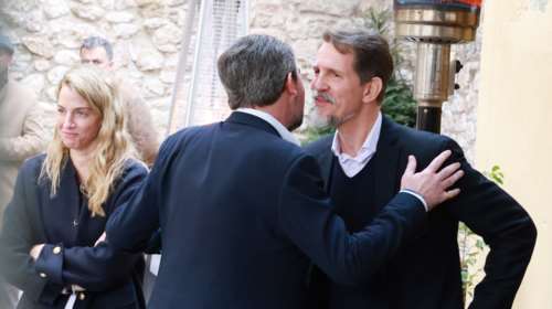 Χρυσή Βαρδινογιάννη: Νέα εμφάνισή με τον σύζυγό της Νικόλαο και την οικογένεια Ντε Γκρες