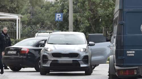 Τη διαδρομή όπλων και εκρηκτικών των &quot;4&quot; ψάχνει η ΕΛΑΣ - Σε στενό αστυνομικό κλοιό από το &#39;22 το μέλος των &quot;Πυρήνων&quot;