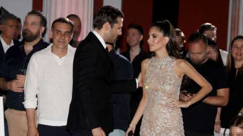 Βίντεο: Η στιγμή που o Κωνσταντίνος Αργυρός τρέχει στην Αλεξάνδρα Νίκα μετά την εγκατάλειψή της από τον οδηγό της Bendley