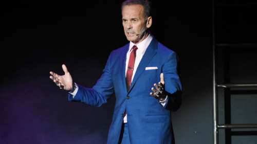 Ο Πέτρος Κωστόπουλος αποχαιρετά τον γιο του Μάξιμο: &quot;Καλό ταξίδι στη νέα σου ζωή αγόρι μου&quot;