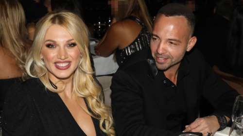 Σπυροπούλου - Σταθοκωστόπουλος: Η βραδινή total black έξοδος και ο επιχειρηματίας που δεν έπαιρνε τα μάτια του από τη σύζυγό του