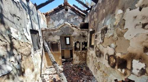 Εφορεία Αρχαιοτήτων: Ζημιές από τη φωτιά σε Οινόη, Μαραθώνα και Καλέτζι - Σοβαρές σε δυο μεταβυζαντινούς ναούς