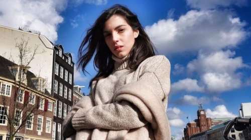 Σοκάρει η Άννα Μαρία Βέλλη για την κακοποίηση που υπέστη - &#39;&#39;Έφαγα ξύλο, κεφάλι στα πλακάκια, κινδύνευσα σοβαρά&#39;&#39; [Βίντεο]