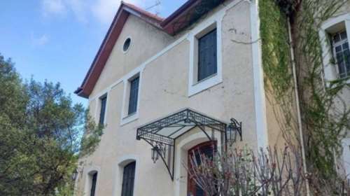 Ανδρέας Βγενόπουλος: Στο ηλεκτρονικό σφυρί ξανά το παλάτι του στην Εκάλη - Στα 4,2 εκατ. ευρώ η τιμή πρώτης προσφοράς