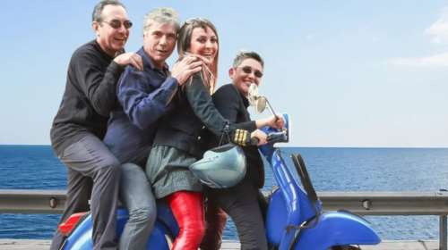 Θρήνος για το συγκρότημα &quot;Μπλε&quot; – Πέθανε ο μπασίστας Χρήστος Κλάρος