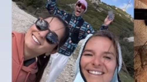 Εριέττα Κούρκουλου Λάτση: Πεζοπορία με τον Κώστα Μαρτάκη - Η στάση στο μοναστήρι του Αγίου Παντελεήμονα