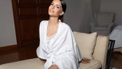 H Αλεξάνδρα Νίκα αγκαλιά με τον "Βαλεντίνο" της:  Η πρώτη φωτογραφία με φουσκωμένη κοιλίτσα