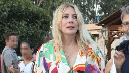 Σμαράγδα Καρύδη: Δείπνο σε κινέζικο εστιατόριο στο Παρίσι