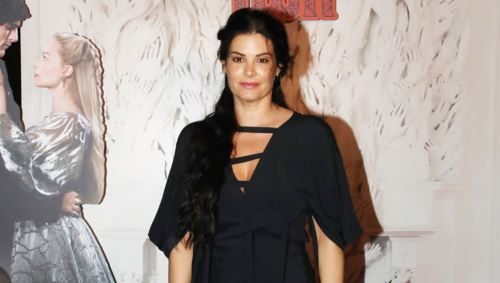 Μαρία Κορινθίου: Με "πουέντ" σε νέα της κοσμική εμφάνιση