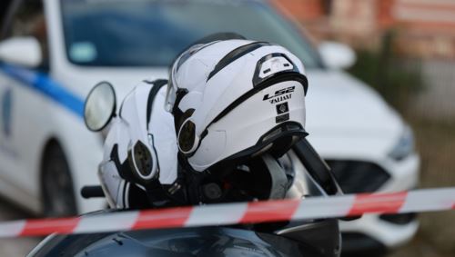 Κομοτηνή: 43χρονη έριξε υδροχλωρικό οξύ στο πρόσωπο υπαλλήλου όταν την έπιασε να κλέβει κοσμήματα