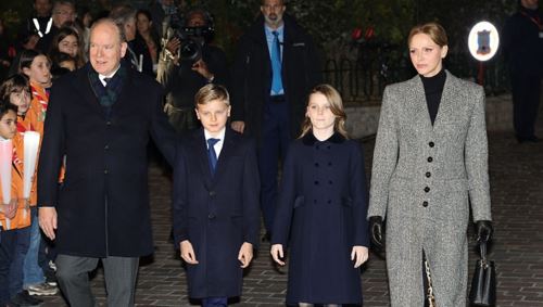 Πριγκίπισσα Γκαμπριέλα: Η νέα εμφάνιση στο πλευρό της οικογένειάς της - Το στιλ της θύμισε κάτι από Σάρλοτ