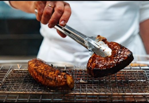 Η Αθήνα τρώει πια μπριζόλες ψαριών: Ποιοι, πού και τι σερβίρουν