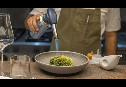 Ένα 'Θηρίο' στο αθηναϊκό κέντρο: Το εστιατόριο του σεφ των σουξέ κάνει ήδη πάταγο