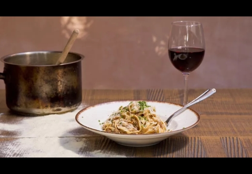 Λένε πως αυτό το ιταλικό εστιατόριο στα νότια προάστια θα το λάτρευε ο Αντρέα Μποτσέλι