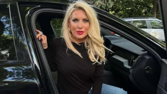 Σαρκώδη χείλη σαν της Ελένης Μενεγάκη: Αυτό είναι το μυστικό από τη δεκαετία του 90