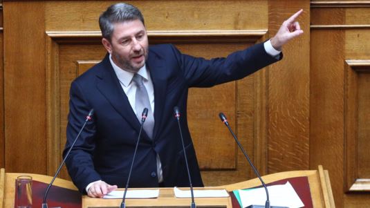 Τροπολογία.ΠΑΣΟΚ: Ελεύθερες συλλογικές διαπραγματεύσεις, επέκταση μετενέργειας και προσφυγής στη διαιτησία