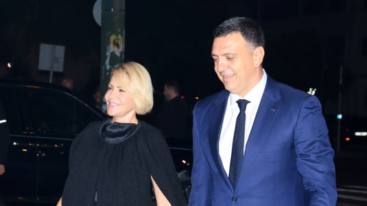 Βασίλης Κικίλιας - Τζένη Μπαλατσινού: Οικογενειακώς στη Μονή του Σινά